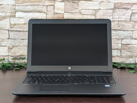 Laptop HP ZBOOK 15 G3 XEON E3-1505M V5 32GB 1024SSD Quadro M2000M FullHD Win11 A Laptop HP ZBOOK 15 G3 XEON E3-1505M V5 32GB 1024SSD Quadro M2000M FullHD Win11 A