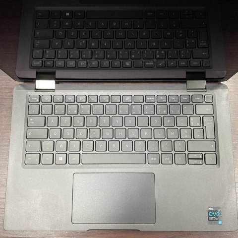 Dotykowy Laptop 2w1 Dell Latitude 7420 Core i7 11GEN 16GB 256GB SSD Carbon Win11 B Dotykowy Laptop 2w1 Dell Latitude 7420 Core i7 11GEN 16GB 256GB SSD Carbon Win11 B