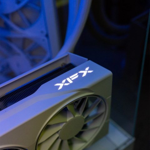 Nowy komputer gamingowy Ryzen 7 7800X3D RX 9070 32GB DDR5 1TB SSD Win11 Pro Nowy komputer gamingowy Ryzen 7 7800X3D RX 9070 32GB DDR5 1TB SSD Win11 Pro