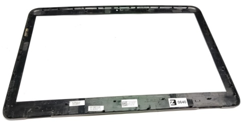 Ramka matrycy Dell Vostro 1540 0640