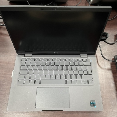 Laptop Dell Latitude 7420 Core i5 11GEN 8GB 256GB SSD Carbon Win11 B