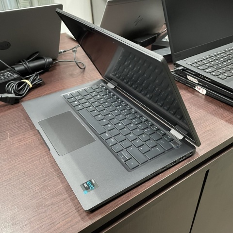 Laptop Dell Latitude 7420 Core i7 11GEN 32GB 1TB SSD Carbon Win11 A