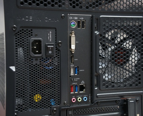 Nowy komputer gamingowy Ryzen 7 5800X RTX 5070 32GB DDR4 1TB SSD Win11 Pro